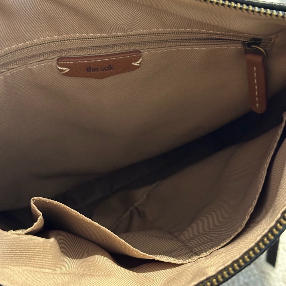 The Sak Black Pebbled Crossbody Bag - Picture 7 of 16